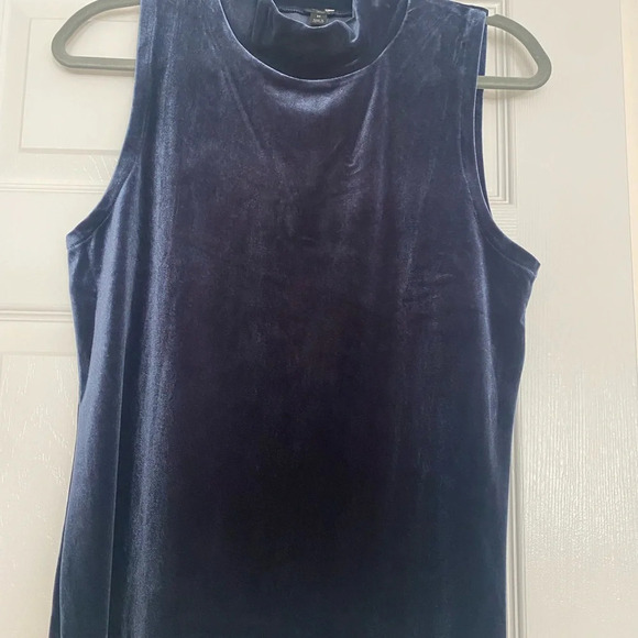 NWT J Crew Shell Navy Velvet Mock Neck Sleeveless Size M - Picture 2 of 5
